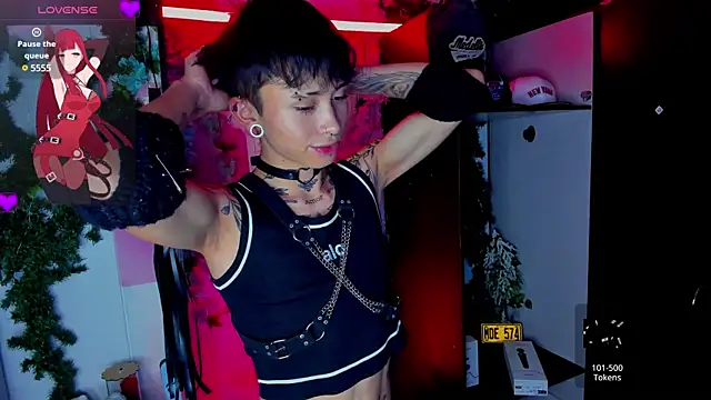 Snapshot of juniior_2311_ chatting on 03/05/25, 12:27 juniior 2311  online show from 03/05/25, 12:27