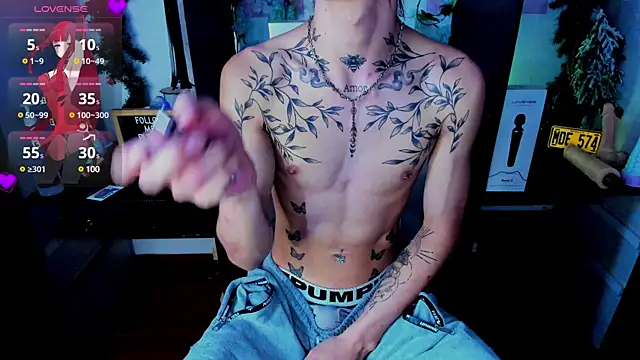 Snapshot of juniior_2311_ chatting on 03/05/25, 06:45 juniior 2311  online show from 03/05/25, 06:45