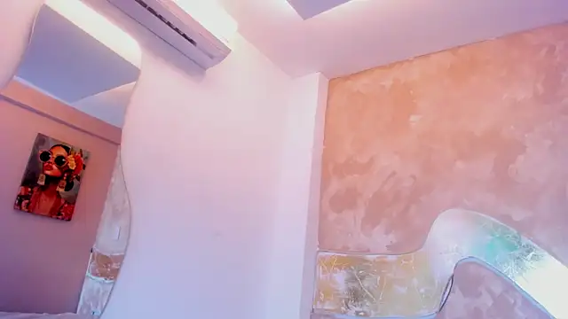 melaniecooperr online show from 10/26/25, 02:39