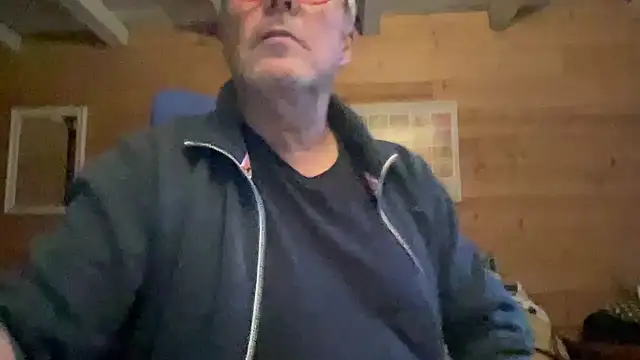 Snapshot of lelohop chatting on 01/20/25, 07:25 lelohop online show from 01/20/25, 07:25