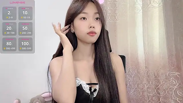 Snapshot of Lvy--v chatting on 09/12/25, 01:38 Lvy--v online show from 09/12/25, 01:38