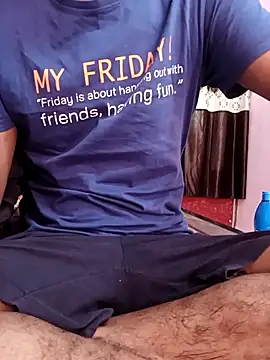 Snapshot of MUMTAJ-1 chatting on 11/13/25, 01:26 MUMTAJ-1 online show from 11/13/25, 01:26