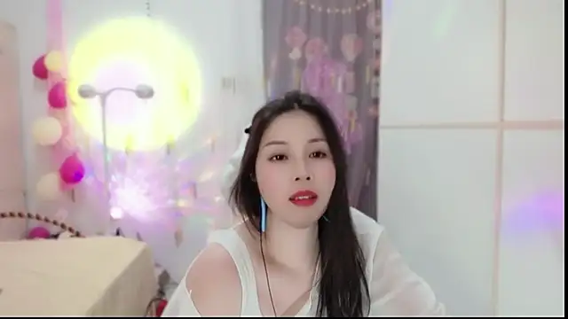 Snapshot of HK_angelchloe chatting on 02/28/25, 11:14 HK angelchloe online show from 02/28/25, 11:14