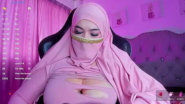 Snapshot of Tahiraa_ chatting on 01/31/25, 04:17 Tahiraa online show from 01/31/25, 04:17