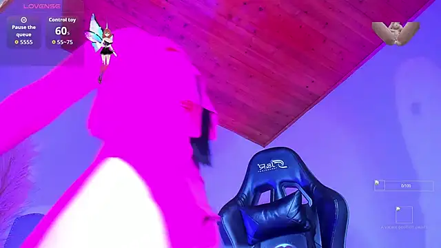 Snapshot of Tahiraa_ chatting on 09/16/25, 11:44 Tahiraa online show from 09/16/25, 11:44