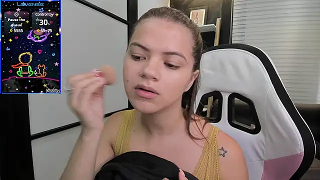 Snapshot of PaigeJayden chatting on 02/18/25, 01:55 PaigeJayden online show from 02/18/25, 01:55