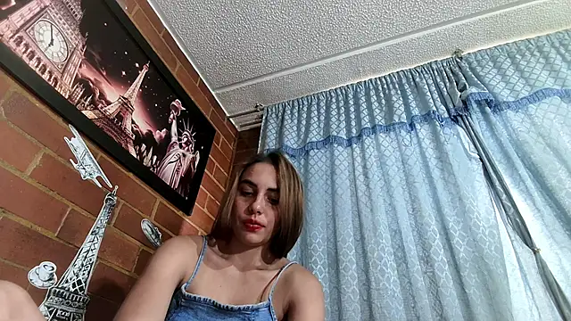 Snapshot of ValeriaLacrozee chatting on 03/02/25, 07:12 ValeriaLacrozee online show from 03/02/25, 07:12