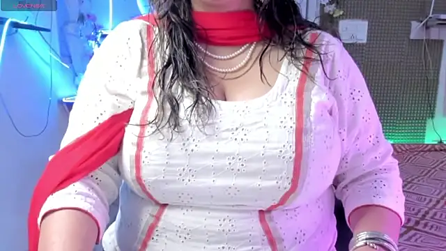Gulabi Queen online show from 02/22/25, 05:23