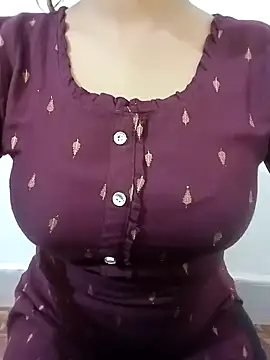 Snapshot of Arohi_is_Live chatting on 03/04/25, 06:04 Arohi is Live online show from 03/04/25, 06:04