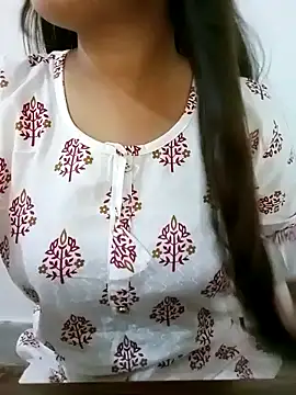 Snapshot of Arohi_is_Live chatting on 03/16/25, 06:09 Arohi is Live online show from 03/16/25, 06:09