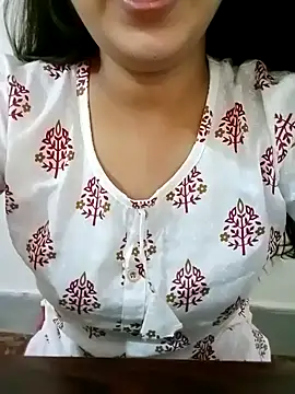 Snapshot of Arohi_is_Live chatting on 03/16/25, 09:16 Arohi is Live online show from 03/16/25, 09:16