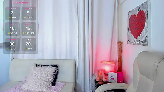 anyi restrepo online show from 10/31/25, 02:12