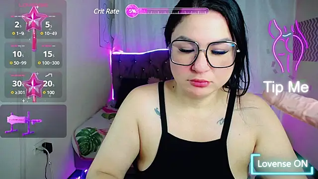  curvy latina online show from 03/03/25, 11:44