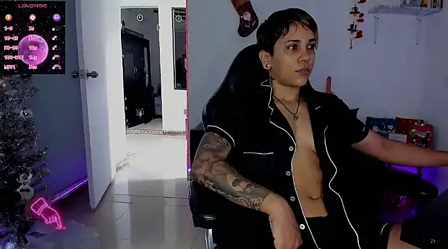 ZhoeStrong online show from 12/23/24, 04:28