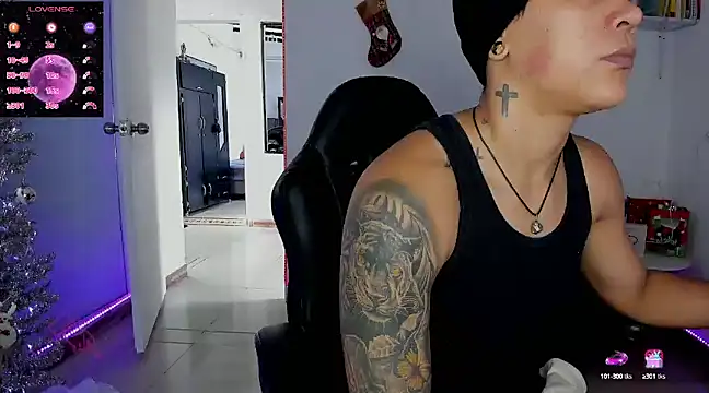 ZhoeStrong online show from 12/26/24, 05:08