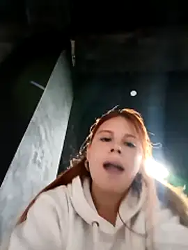 Snapshot of aurora_sky11 chatting on 01/07/25, 11:35 aurora sky11 online show from 01/07/25, 11:35