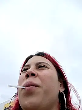 aurora sky11 online show from 11/06/25, 03:57