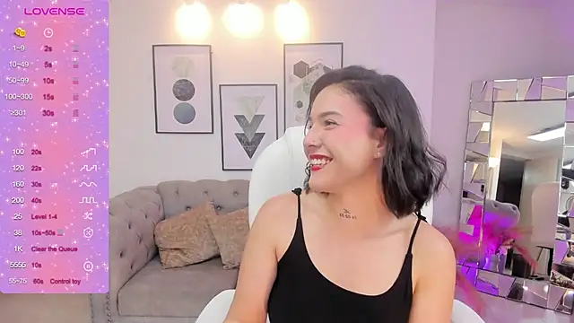 kendaall jenner  online show from 12/27/24, 02:36