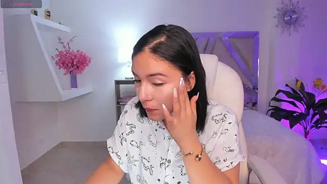 kendaall jenner  online show from 01/18/25, 01:19