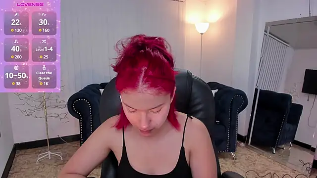 kendaall jenner  online show from 02/07/25, 04:16