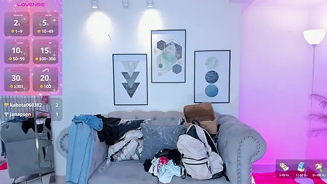 kendaall jenner  online show from 03/17/25, 08:18