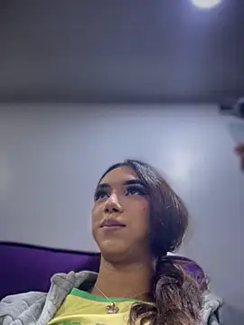 Snapshot of Nikol_Rang__ chatting on 10/09/25, 12:41 Nikol Rang online show from 10/09/25, 12:41