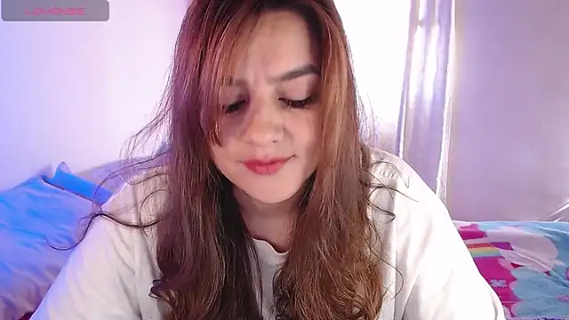 Snapshot of Lu_perez chatting on 01/15/25, 02:13 Lu perez online show from 01/15/25, 02:13