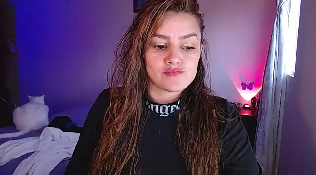 Snapshot of Lu_perez chatting on 02/26/25, 10:53 Lu perez online show from 02/26/25, 10:53