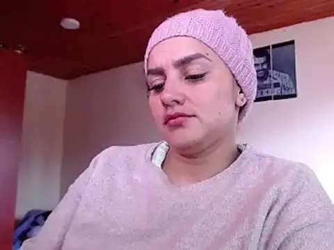 Snapshot of Lu_perez chatting on 03/06/25, 04:28 Lu perez online show from 03/06/25, 04:28