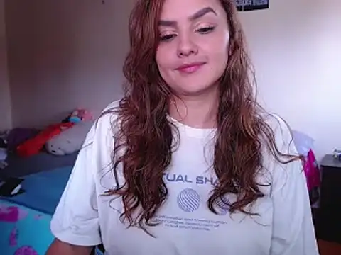 Snapshot of Lu_perez chatting on 03/08/25, 08:14 Lu perez online show from 03/08/25, 08:14