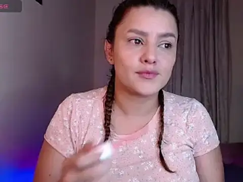 Snapshot of Lu_perez chatting on 03/22/25, 02:37 Lu perez online show from 03/22/25, 02:37
