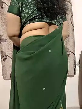 Snapshot of bhuvana555 chatting on 12/24/24, 09:00 bhuvana555 online show from 12/24/24, 09:00