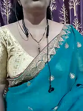 Snapshot of bhuvana555 chatting on 01/01/25, 08:04 bhuvana555 online show from 01/01/25, 08:04