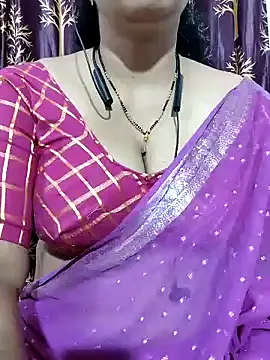 Snapshot of bhuvana555 chatting on 01/06/25, 05:38 bhuvana555 online show from 01/06/25, 05:38