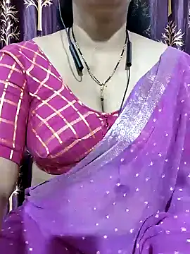 Snapshot of bhuvana555 chatting on 01/06/25, 08:39 bhuvana555 online show from 01/06/25, 08:39