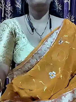 Snapshot of bhuvana555 chatting on 01/13/25, 05:23 bhuvana555 online show from 01/13/25, 05:23