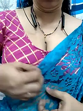 Snapshot of bhuvana555 chatting on 01/15/25, 03:54 bhuvana555 online show from 01/15/25, 03:54