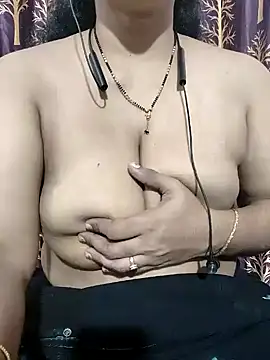 Snapshot of bhuvana555 chatting on 01/20/25, 12:04 bhuvana555 online show from 01/20/25, 12:04