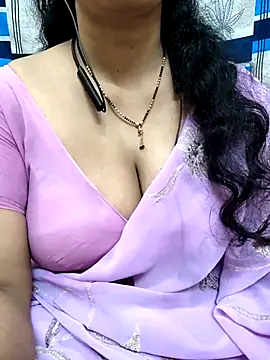 Snapshot of bhuvana555 chatting on 02/20/25, 07:34 bhuvana555 online show from 02/20/25, 07:34