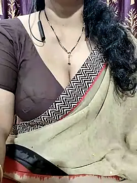Snapshot of bhuvana555 chatting on 02/20/25, 05:40 bhuvana555 online show from 02/20/25, 05:40