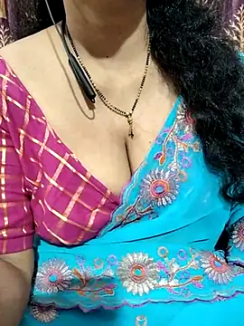 Snapshot of bhuvana555 chatting on 03/02/25, 08:29 bhuvana555 online show from 03/02/25, 08:29