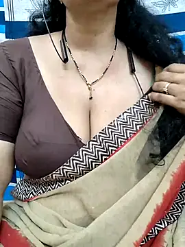 Snapshot of bhuvana555 chatting on 03/15/25, 09:30 bhuvana555 online show from 03/15/25, 09:30