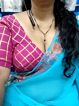 Snapshot of bhuvana555 chatting on 03/16/25, 03:04 bhuvana555 online show from 03/16/25, 03:04