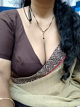 Snapshot of bhuvana555 chatting on 03/22/25, 12:14 bhuvana555 online show from 03/22/25, 12:14