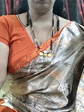 Snapshot of bhuvana555 chatting on 09/22/25, 04:31 bhuvana555 online show from 09/22/25, 04:31