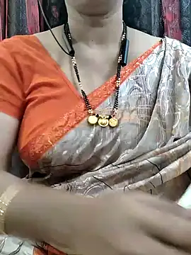 Snapshot of bhuvana555 chatting on 10/10/25, 03:49 bhuvana555 online show from 10/10/25, 03:49