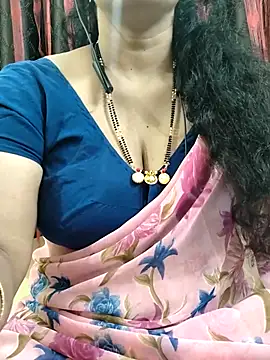 Snapshot of bhuvana555 chatting on 10/18/25, 05:25 bhuvana555 online show from 10/18/25, 05:25