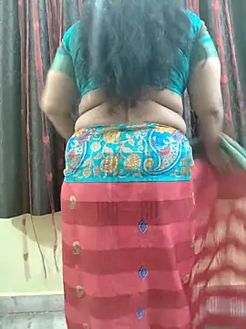 Snapshot of bhuvana555 chatting on 10/21/25, 05:46 bhuvana555 online show from 10/21/25, 05:46