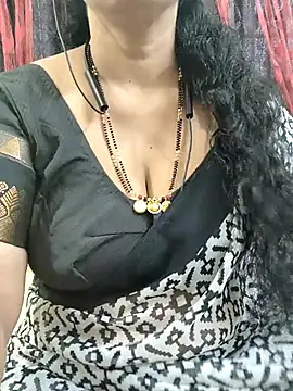 Snapshot of bhuvana555 chatting on 11/04/25, 04:44 bhuvana555 online show from 11/04/25, 04:44