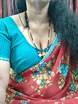 Snapshot of bhuvana555 chatting on 11/10/25, 04:50 bhuvana555 online show from 11/10/25, 04:50